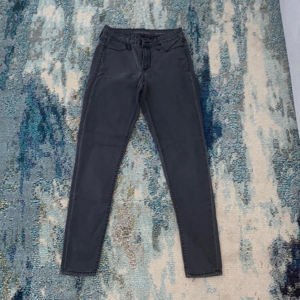 Grey jeans